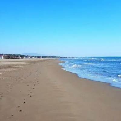 beaches-long-beach-ulcinj-montenegro-2